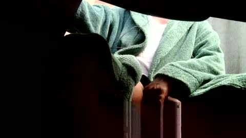 oneeyesnake1843142 online show from October 18, 9:24 am