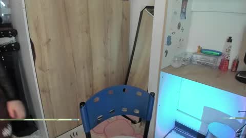 oni_dakotta online show from February 13, 1:36 pm