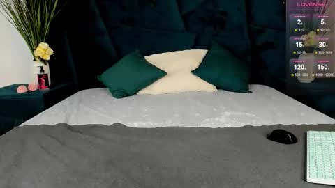 Erick  online show from November 6, 11:35 am