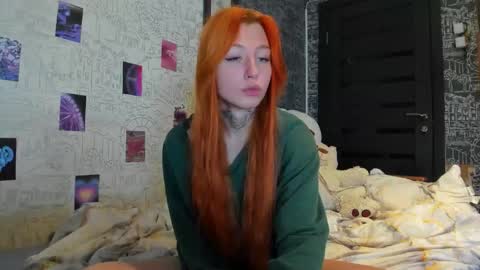 Snapshot of only_iva21 chatting on September 17, 4:10 pm Iva online show from September 17, 4:10 pm