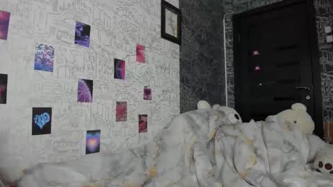 Snapshot of only_iva21 chatting on October 12, 12:20 pm Iva online show from October 12, 12:20 pm