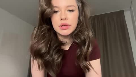 Alice De Milo online show from March 2, 4:14 pm