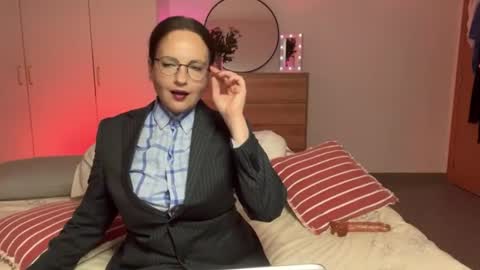 The cutest model on this site online show from July 24, 4:59 pm