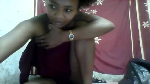 oooozafiette online show from June 1, 6:20 pm
