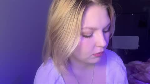 Ophelia online show from December 20, 10:22 am