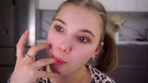 Jenny online show from February 2, 2:31 am