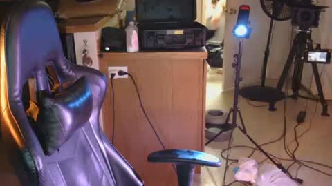 oregoncameraman online show from June 14, 11:23 am