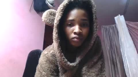 orianie064 online show from August 9, 3:23 am