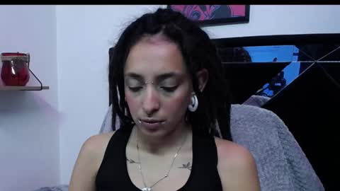 Snapshot of orianna_bodmod chatting on December 7, 11:12 am ORIANNA online show from December 7, 11:12 am