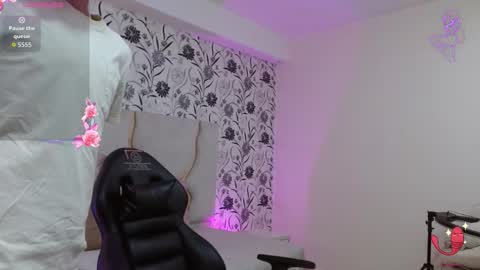 osamu_tay online show from February 13, 11:35 am