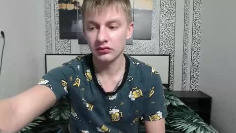 Snapshot of oscar_bell chatting on October 26, 8:30 pm Oscar online show from October 26, 8:30 pm