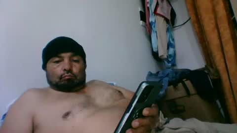 oscarjhe3512 online show from July 13, 3:10 am