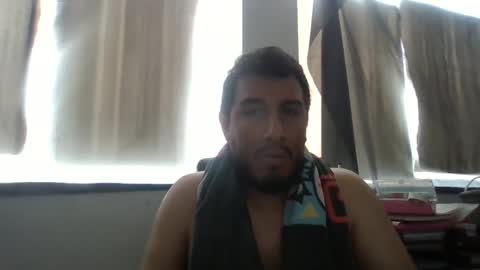 Snapshot of oscaryn_martell chatting on December 2, 1:30 pm oscaryn_martell online show from December 2, 1:30 pm