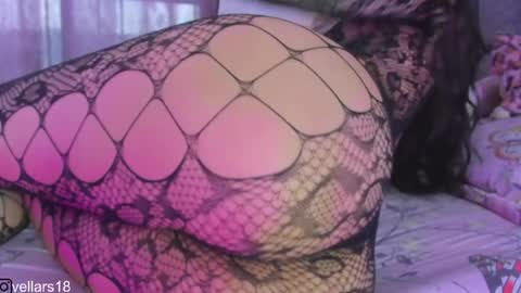 vella online show from May 10, 4:46 pm
