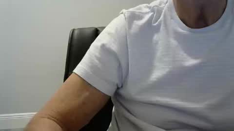 Ossi online show from February 19, 4:11 am