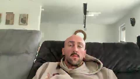 oxlade59 online show from November 4, 1:12 pm