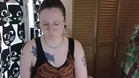 ozalin online show from July 22, 11:45 am