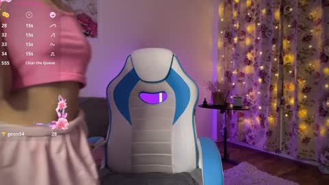 Polli    IG    paaulina love   online show from February 4, 2:21 pm