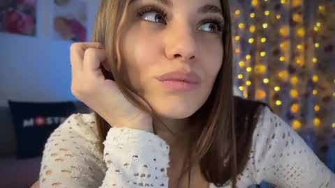 Polli    IG    paaulina love   online show from December 29, 1:17 pm