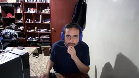 pablo_lopez_ online show from April 27, 10:18 pm