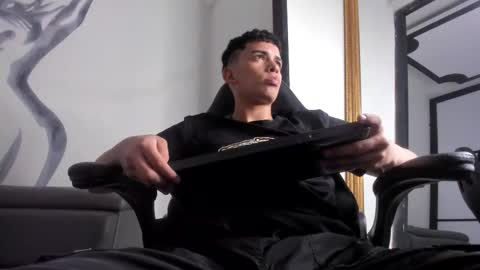 Snapshot of painlee chatting on September 21, 8:46 pm Painlee online show from September 21, 8:46 pm