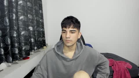 pakun_ online show from February 6, 11:15 pm