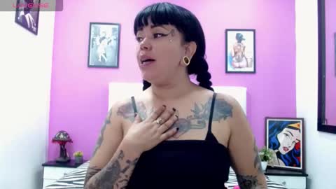 pamela_666_ online show from November 13, 9:39 pm