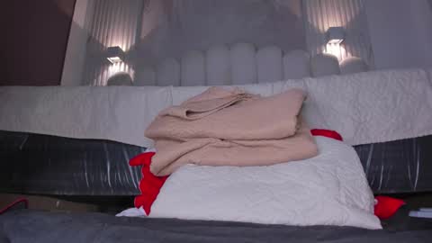 pamela online show from January 10, 10:15 pm