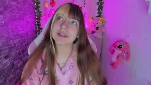 Snapshot of pamelajhonsom chatting on February 22, 4:19 pm pamelajhonsom online show from February 22, 4:19 pm