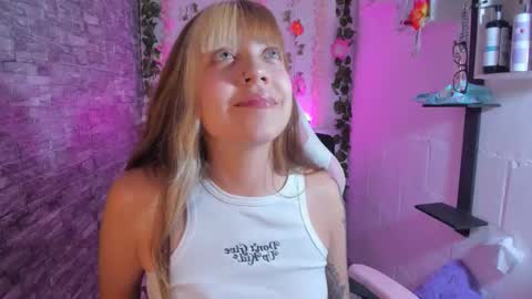 Snapshot of pamelajhonsom chatting on October 8, 3:56 am pamelajhonsom online show from October 8, 3:56 am