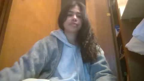 Snapshot of pancakepeachez chatting on January 7, 5:20 pm PancakePeachez online show from January 7, 5:20 pm