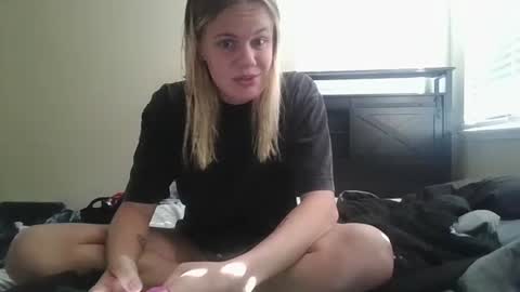 pandorathebox online show from October 5, 4:25 pm