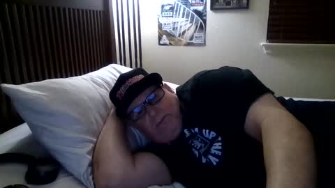 panos online show from April 19, 3:18 am