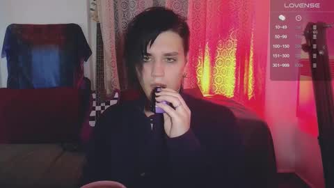 In bio online show from November 30, 9:00 pm