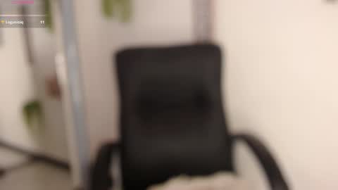 paolagh_ online show from February 9, 7:34 am