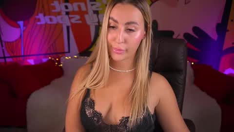 Lia online show from September 12, 4:20 pm