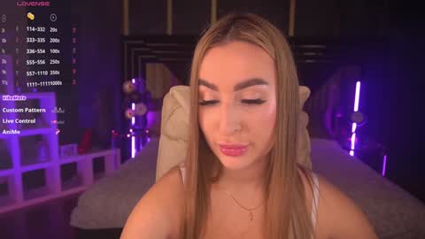 Lia online show from January 26, 8:46 am