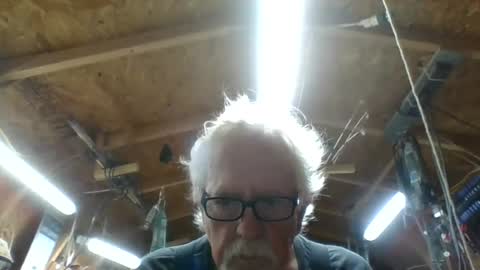 papajb70 online show from July 28, 2:09 am