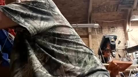 Snapshot of papajb70 chatting on February 22, 6:06 am papajb70 online show from February 22, 6:06 am