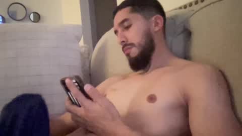 papicubano_guapo23cm online show from February 25, 5:44 am