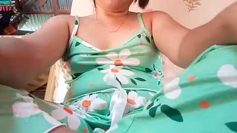 Snapshot of paradisepleasurexx chatting on September 9, 1:27 am Chona online show from September 9, 1:27 am
