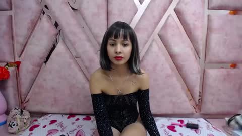 paris petit online show from April 19, 3:18 am