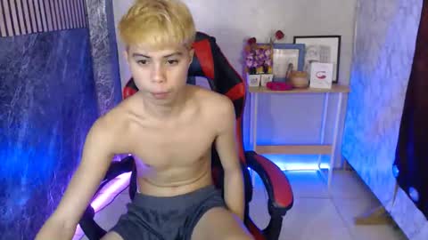 Snapshot of parkseo_yeon chatting on September 25, 10:55 am HENRY online show from September 25, 10:55 am
