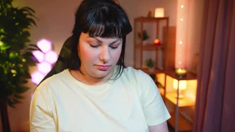 Patricia online show from March 24, 9:21 pm