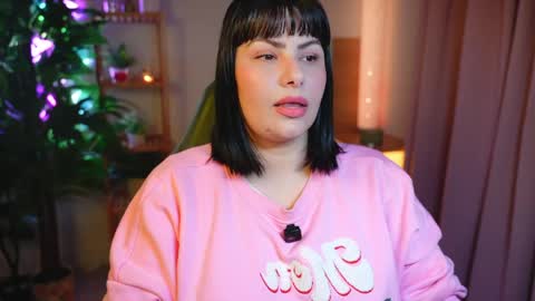 Patricia online show from April 2, 9:11 pm