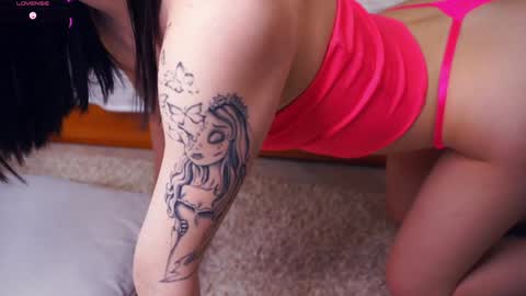 We are Ameliaday and Sofianight Welcome to my room Lovense is active   PVT IS OPEN  online show from January 7, 3:23 pm