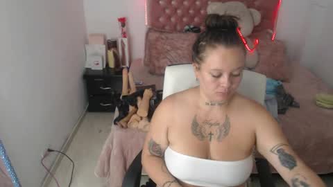 patty squirt87 online show from June 3, 12:30 pm