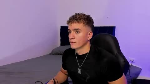 Paull George online show from November 7, 3:58 pm