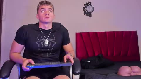 Paull George online show from October 3, 5:10 pm