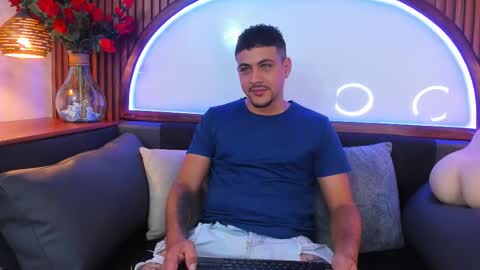 Paul Rivera online show from December 4, 8:19 pm